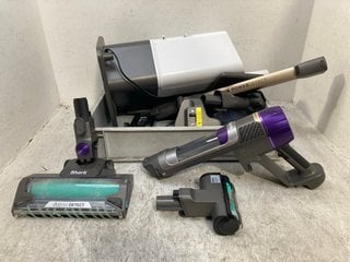 Lot 992  
            Marchington SR12 - Parcel Delivery Only 

                
QTY OF ASSORTED VACUUM COMPONENTS TO INCLUDE SHARK DUO CLEAN DETECT HEAD: LOCATIO...