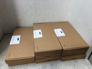 Lot 1016  
            Marchington SR16 - Parcel Delivery Only 

                
BOX OF FULL SIZED WIRELESS KEYBOARD & MOUSE COMBO, 2.4 GHZ USB RECEIVER UK LAYOUT...