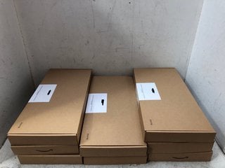 Lot 1027  
            Marchington SR16 - Parcel Delivery Only 

                
BOX OF FULL SIZED WIRELESS KEYBOARD & MOUSE COMBO, 2.4 GHZ USB RECEIVER UK LAYOUT...