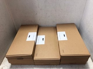 Lot 1031  
            Marchington SR16 - Parcel Delivery Only 

                
BOX OF FULL SIZED WIRELESS KEYBOARD & MOUSE COMBO, 2.4 GHZ USB RECEIVER UK LAYOUT...
