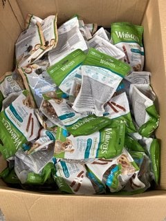 Lot 1077  
            Marchington SR16 - Parcel Delivery Only 

                
QTY OF WHIMZEES DAILY DENTAL TREATS - VEGGIE SAUSAGE BBE: DEC 2027: LOCATION - AR5