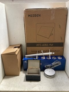 Lot 1081  
            Marchington SR16 - Parcel Delivery Only 

                
QTY OF ASSORTED ITEMS TO INCLUDE MARSHALLTOWN TILE CUTTER: LOCATION - AR6