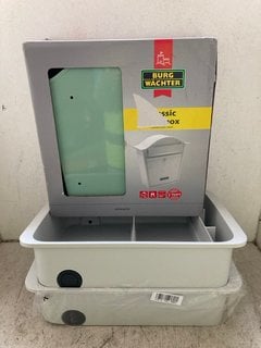 Lot 1094  
            Marchington SR16 - Parcel Delivery Only 

                
3 X ASSORTED HOUSEHOLD ITEMS TO INCLUDE BURGE WACHTER CLASSIC POST BOX: LOCATION ...