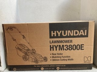 Lot 1100  
            Marchington SR16 - Parcel Delivery Only 

                
HYUNDAI LAWN MOWER - HYM3800E: LOCATION - AR7