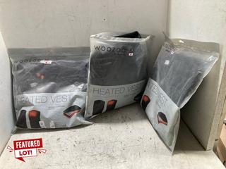 Lot 1120  
            Marchington SR16 - Parcel Delivery Only 

                
3 X WOOZOO MENS HEATED VESTS IN BLACK UK SIZE L - COMBINED RRP:£141: LOCATION - AR11