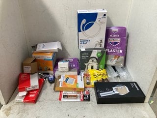 Lot 1170  
            Marchington SR16 - Parcel Delivery Only 

                
QTY OF ASSORTED HOUSEHOLD ITEMS TO INCLUDE CROYDEX MONO SECURE SHOWER SPRAY: LOCA...