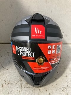 Lot 1188  
            Marchington SR16 - Parcel Delivery Only 

                
MT FULL FACE MOTORCYCLE HELMET - ECE 22.06 - TARGO S BRITAIN - GREY ANTHRACITE SI...