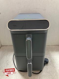 Lot 1210  
            Marchington SR16 - Parcel Delivery Only 

                
NINJA DOUBLE STACK 7.6L MULTI RACK AIR FRYER - ORIGINAL RRP £230: LOCATION - AR17