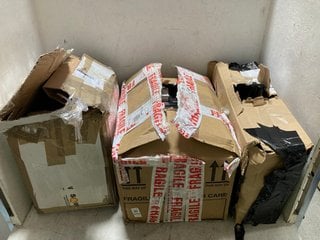 Lot 1250  
            Marchington SR16 - Parcel Delivery Only 

                
3 X ASSORTED HOUSEHOLD ITEMS TO INCLUDE NINJA FOODI 3 IN 1 TOASTER & DRILL: LOCAT...