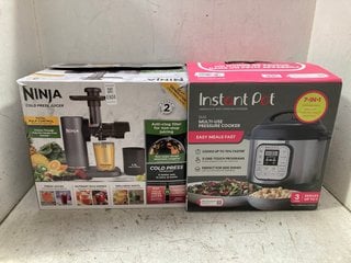 Lot 1301  
            Marchington SR16 - Parcel Delivery Only 

                
INSTANT POT DUO MULTI-USE PRESSURE COOKER TO INCLUDE NINJA COLD PRESS JUICER - OR...