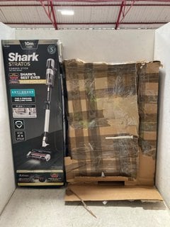 Lot 1304  
            Marchington SR16 - Parcel Delivery Only 

                
SHARK STRATOS CORDED STICK PET PRO MODEL VACUUM CLEANER TO INCLUDE VAX BLADE 4 PE...