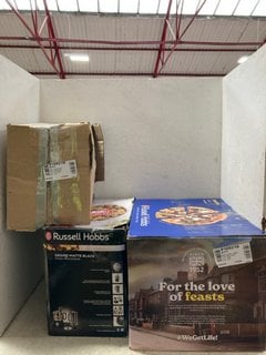 Lot 1308  
            Marchington SR16 - Parcel Delivery Only 

                
3 X ASSORTED HOUSEHOLD ITEMS TO INCLUDE RUSSELL HOBBS DESIRE MATTE BLACK FOOD PRO...