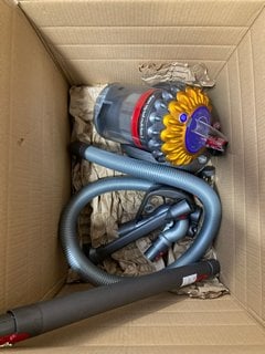 Lot 1358  
            Marchington SR16 - Parcel Delivery Only 

                
DYSON BIG BALL MULTI FLOOR 2 VACUUM CLEANER - ORIGINAL RRP £249: LOCATION - BR10
