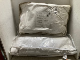 Lot 1440  
            Marchington SR16 - Parcel Delivery Only 

                
2 X SOAK AND SLEEP GOOSE DOWN PILLOWS: LOCATION - BR16