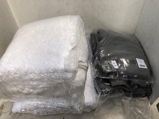 Lot 1445  
            Marchington SR16 - Parcel Delivery Only 

                
4 X ASSORTED HOUSEHOLD ITEMS SOAK AND SLEEP ULTIMATE SUPIMA COTTON BATH TOWELS IN...