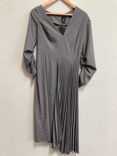 Lot 1053  
            Marchington SR11 - Parcel Delivery Only 

                
JOHN LEWIS X A.W.A.K.E MODE ASYMMETRIC DRESS IN GREY - UK 10 - ORIGINAL RRP £249....