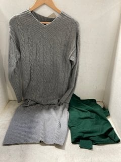 Lot 1061  
            Marchington SR11 - Parcel Delivery Only 

                
JOHN LEWIS & PARTNERS AND/OR ALEXY DRESS IN GREY - UK XS TO ALSO INCLUDE JOHN LEW...