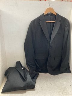 Lot 1083  
            Marchington SR11 - Parcel Delivery Only 

                
SELECTED HOMME SLIM MYLO BLAZER IN GRAPHITE - UK 40R TO ALSO INCLUDE SELECTED HOM...