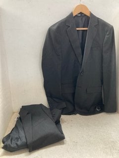 Lot 1085  
            Marchington SR11 - Parcel Delivery Only 

                
SELECTED HOMME SLIM MYLO BLAZER IN GRAPHITE - UK 36R/42S - COMBINED ORIGINAL RRP ...