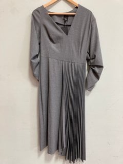 Lot 1101  
            Marchington SR11 - Parcel Delivery Only 

                
JOHN LEWIS X A.W.A.K.E MODE ASYMMETRIC DRESS IN GREY - UK 10 - ORIGINAL RRP £249....