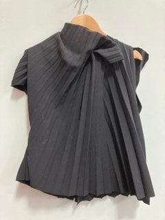 Lot 1107  
            Marchington SR11 - Parcel Delivery Only 

                
JOHN LEWIS X A.W.A.K.E MODE PLEATED TOP IN BLACK - UK 8 - ORIGINAL RRP £169.00: L...