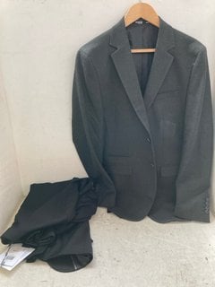 Lot 1119  
            Marchington SR11 - Parcel Delivery Only 

                
SELECTED HOMME SLIM MYLO BLAZER IN GRAPHITE - UK 36R TO ALSO INCLUDE SELECTED HOM...