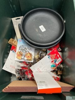 Lot 1144  
            Marchington SR11 - Parcel Delivery Only 

                
QTY OF ASSORTED HOUSEHOLD ITEMS TO INCLUDE 2 X JOHN LEWIS & PARTNERS ASH LOW SERV...