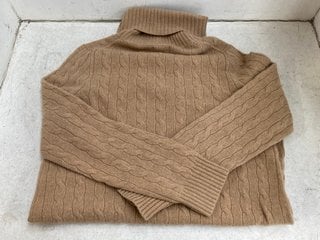 Lot 1147  
            Marchington SR11 - Parcel Delivery Only 

                
RALPH LAUREN ROLL NECK KNITTED DRESS IN BEIGE - UK L - ORIGINAL RRP £399.00: LOCA...