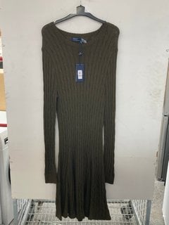 Lot 1163  
            Marchington SR11 - Parcel Delivery Only 

                
RALPH LAUREN LONG SLEEVE KNITTED DRESS IN KHAKI - UK L - ORIGINAL RRP £349.00 TO ...