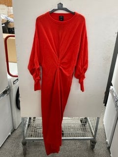 Lot 1174  
            Marchington SR11 - Parcel Delivery Only 

                
JOHN LEWIS X A.W.A.K.E MODE KNOT DRESS IN RED - UK 16 - ORIGINAL RRP £199.00: LOC...