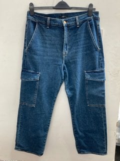 Lot 1181  
            Marchington SR11 - Parcel Delivery Only 

                
7 FOR ALL MANKIND CARGO LOGAN JEANS IN BLUE - UK 31 - ORIGINAL RRP £190.00: LOCAT...