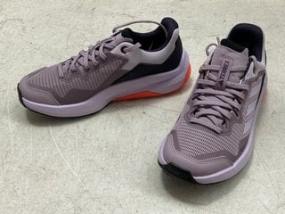 Lot 1201  
            Marchington SR11 - Parcel Delivery Only 

                
ADIDAS TERREX TRAIL RIDER GTX TRAINERS IN LILAC - UK 4: LOCATION - CR4