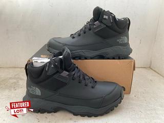 Lot 1225  
            Marchington SR11 - Parcel Delivery Only 

                
THE NORTH FACE STORM STRIKE III HIKING BOOTS IN BLACK - UK 6 - ORIGINAL RRP £110....
