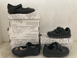 Lot 1293  
            Marchington SR11 - Parcel Delivery Only 

                
3 X PAIRS OF CLARKS RELDA SEA KIDS SHOES IN BLACK LEATHER : SIZE 9 UK TO INCLUDE ...