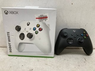 Lot 1328  
            Marchington SR11 - Parcel Delivery Only 

                
2 X XBOX WIRELESS CONTROLLERS IN BLACK/ROBOT WHITE: LOCATION - C6T