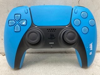 Lot 1330  
            Marchington SR11 - Parcel Delivery Only 

                
SONY PLAYSTATION 5 DUAL SENSE WIRELESS CONTROLLER IN BLUE: LOCATION - C6T