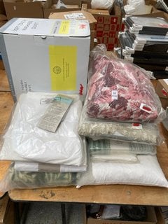 Lot 1342  
            Marchington SR11 - Parcel Delivery Only 

                
QTY OF ASSORTED JOHN LEWIS & PARTNERS HOUSEHOLD ITEMS TO INCLUDE SOFT TOUCH WASHA...