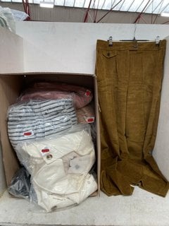 Lot 1343  
            Marchington SR11 - Parcel Delivery Only 

                
QTY OF ASSORTED WOMENS CLOTHING ITEMS TO INCLUDE NOBODY'S CHILD KENNEDY MIDI DRES...