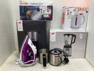 Lot 1347  
            Marchington SR11 - Parcel Delivery Only 

                
QTY OF ASSORTED HOUSEHOLD ITEMS TO INCLUDE JOHN LEWIS & PARTNERS FOOD BLENDER: LO...