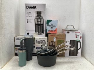 Lot 1349  
            Marchington SR11 - Parcel Delivery Only 

                
QTY OF ASSORTED HOUSEHOLD ITEMS TO INCLUDE DUALIT BURR COFFEE GRINDER: LOCATION -...