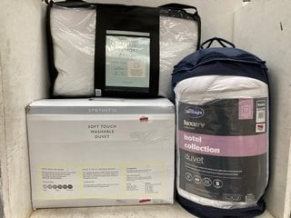 Lot 1357  
            Marchington SR11 - Parcel Delivery Only 

                
3 X ASSORTED BEDDING ITEMS TO INCLUDE JOHN LEWIS & PARTNERS COOLING HYBRID SUPPOR...