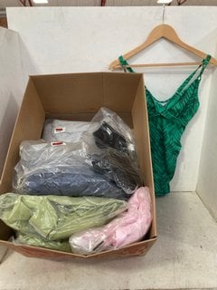 Lot 1370  
            Marchington SR11 - Parcel Delivery Only 

                
QTY OF ASSORTED WOMENS CLOTHING ITEMS TO INCLUDE NOBODY'S CHILD BRIDESMAID NOVIE ...