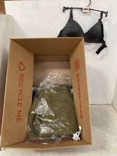Lot 1374  
            Marchington SR11 - Parcel Delivery Only 

                
QTY OF ASSORTED WOMENS JOHN LEWIS & PARTNERS CLOTHING ITEMS TO INCLUDE TIE WAISTC...