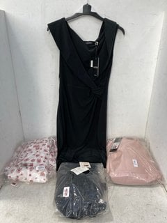 Lot 1390  
            Marchington SR11 - Parcel Delivery Only 

                
4 X ASSORTED WOMENS CLOTHING ITEMS TO INCLUDE RALPH LAUREN LEONIDAS DRESS IN BLAC...