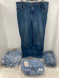 Lot 1399  
            Marchington SR11 - Parcel Delivery Only 

                
4 X ASSORTED CLOTHING ITEMS TO INCLUDE LEVI'S DENIM JACKET IN BLUE - UK XS: LOCAT...
