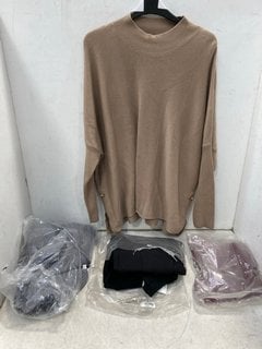 Lot 1407  
            Marchington SR11 - Parcel Delivery Only 

                
QTY OF ASSORTED WOMENS CLOTHING ITEMS TO INCLUDE NOBODY'S CHILD 3/4 SLEEVE PENNI ...