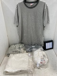 Lot 1408  
            Marchington SR11 - Parcel Delivery Only 

                
QTY OF ASSORTED WOMENS CLOTHING ITEMS TO INCLUDE JOHN LEWIS & PARTNERS BOHO TIE T...