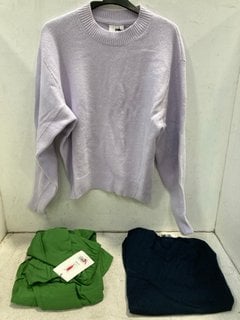 Lot 1413  
            Marchington SR11 - Parcel Delivery Only 

                
3 X ASSORTED JOHN LEWIS & PARTNERS WOMENS CLOTHING ITEMS TO INCLUDE SOFT CREW NEC...