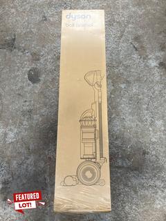 Lot 106  
            Marchington SR16 - Delivery or Collection 

                
DYSON BALL ANIMAL VACUUM CLEANER - ORIGINAL RRP:£280: LOCATION - B6