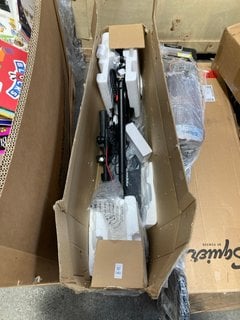 Lot 140  
            Marchington SR16 - Collection 

                
(COLLECTION ONLY) FOLDING ELECTRIC SCOOTER IN BLACK: LOCATION - B8